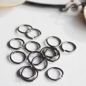 【金属部資材】Oリング(黒ニッケル/0.5cm,0.7cm,0.8cm)