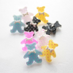 【キャラクターボタン】リボンマンクマボタン（22×21mm）