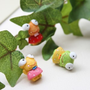 【キャラクターボタン】カエルボタン（13×18mm）