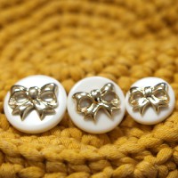 [角ボタン] ホワイトゴールドリボン 角ボタン(17mm,21mm,23mm)